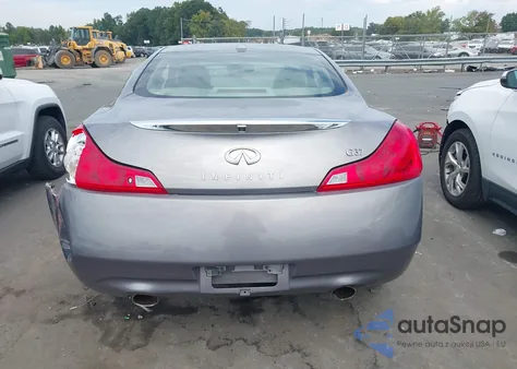 2008 Infiniti G37 Journey z USA, uszkodzony, nr VIN JNKCV64E98M106053